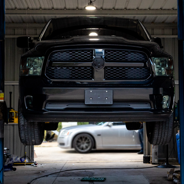 2 post lift buying guide